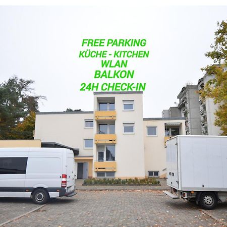 Hotel Im Natur Mit Eigene Kueche Bad Balkon Parkplatz Netflix Neurenberg Buitenkant foto
